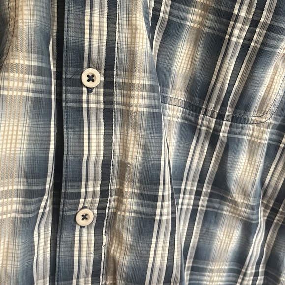 Carhartt Relaxed Fit Fishing Button Up Shirt Men L pockets Multicolor Plaid Top - Picture 6 of 6